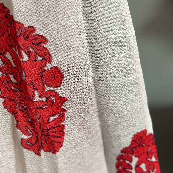 Vineyard Vines silk and cotton scarf/wrap EUC - Picture 10 of 12